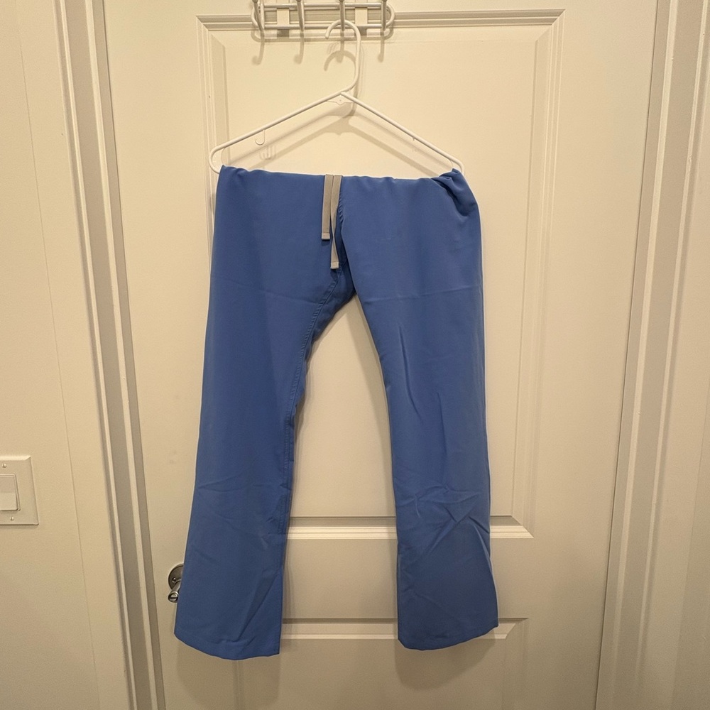 Women’s Livingston Basic Scrub Pants